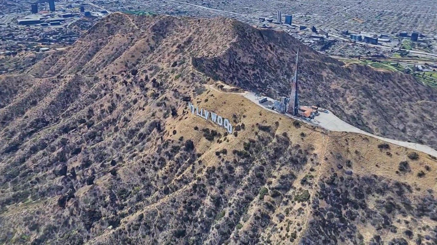 『Google Earth VR』で見たアメリカにあるハリウッドサイン