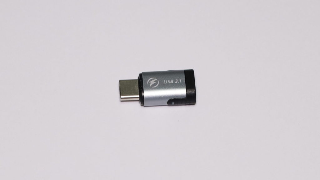 マグネット式USBアダプター